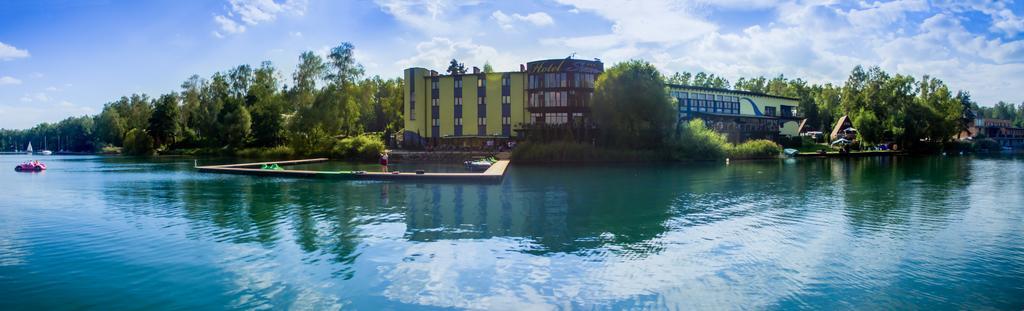 Shuma Hotel Dąbrowa Górnicza Exterior foto